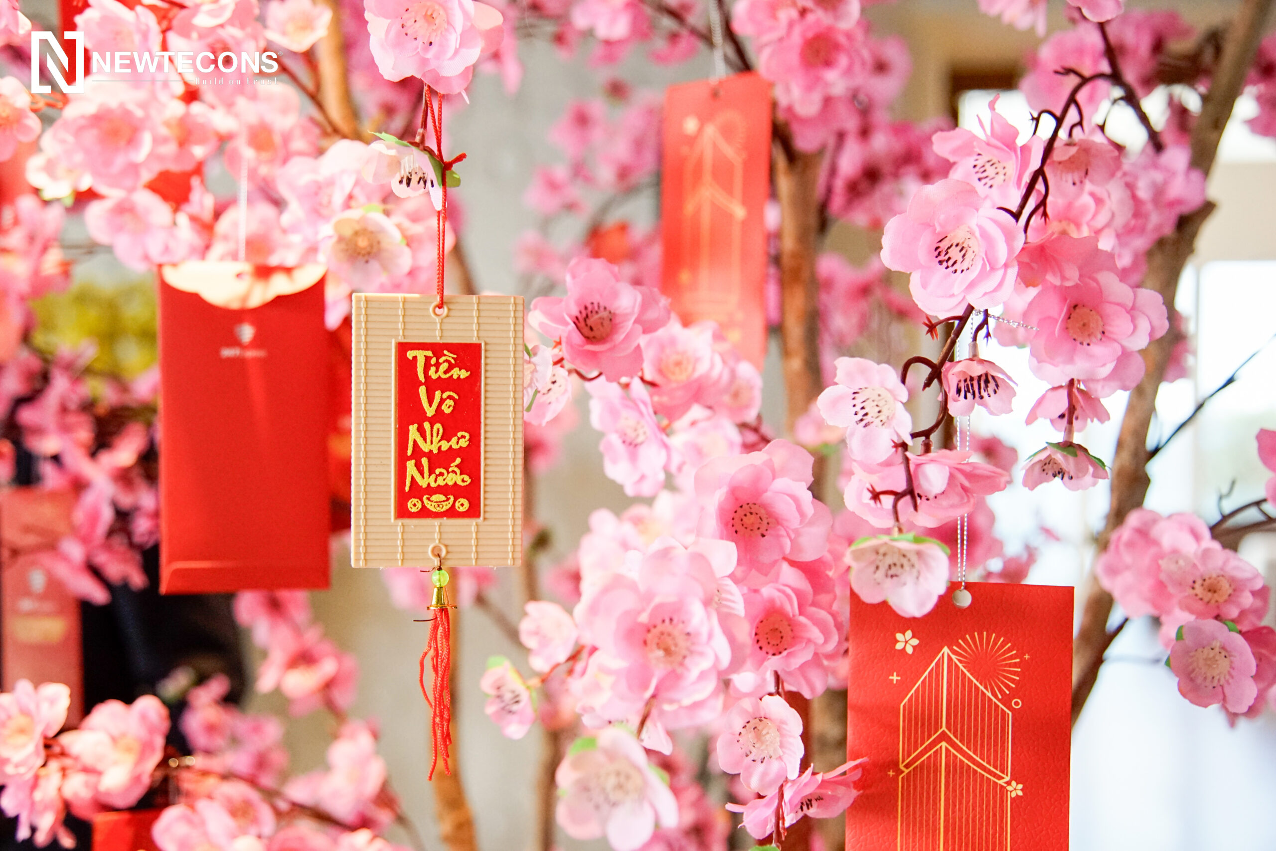 KHAI XUÂN NEWTECONS ẤT TỴ 2025